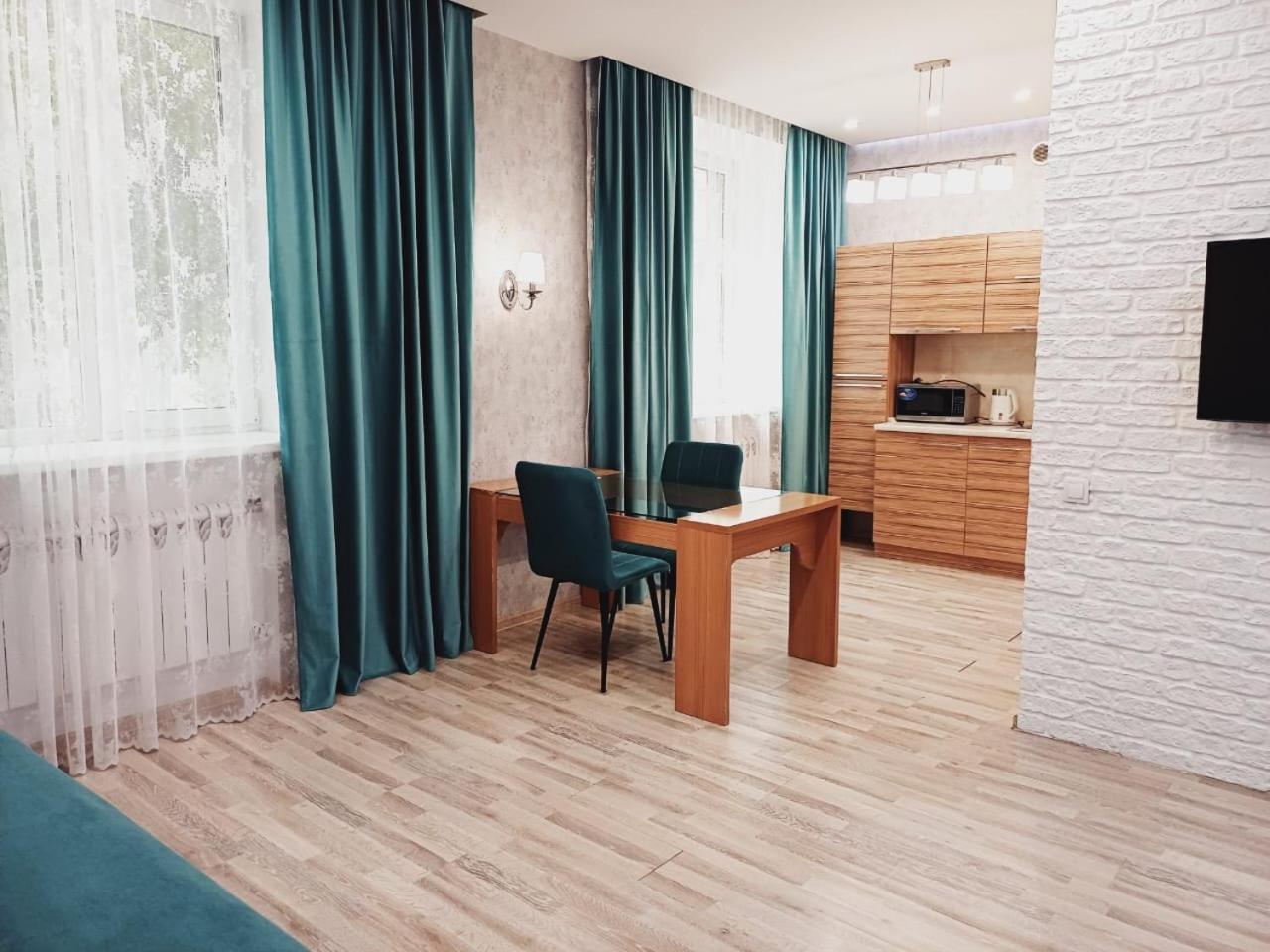 Квартира Посуточно Лободы 5 Karagandi Kültér fotó